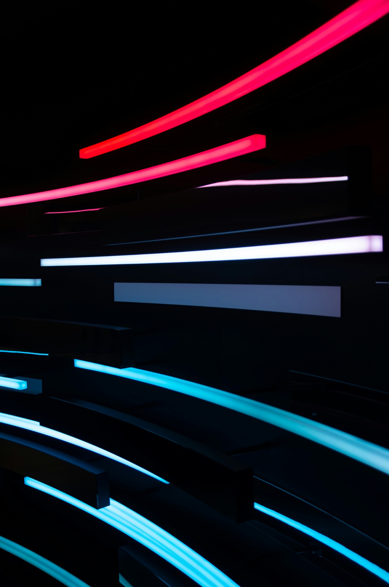 Coloured architectural LED lines